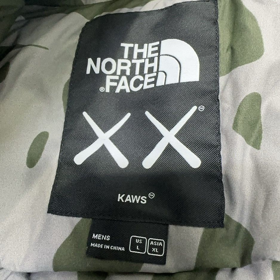 Kaws × The North Face KAWS x The North Face Retro 1996 Nuptse Jacket Size US L / EU 52-54 / 3 - 3 Thumbnail