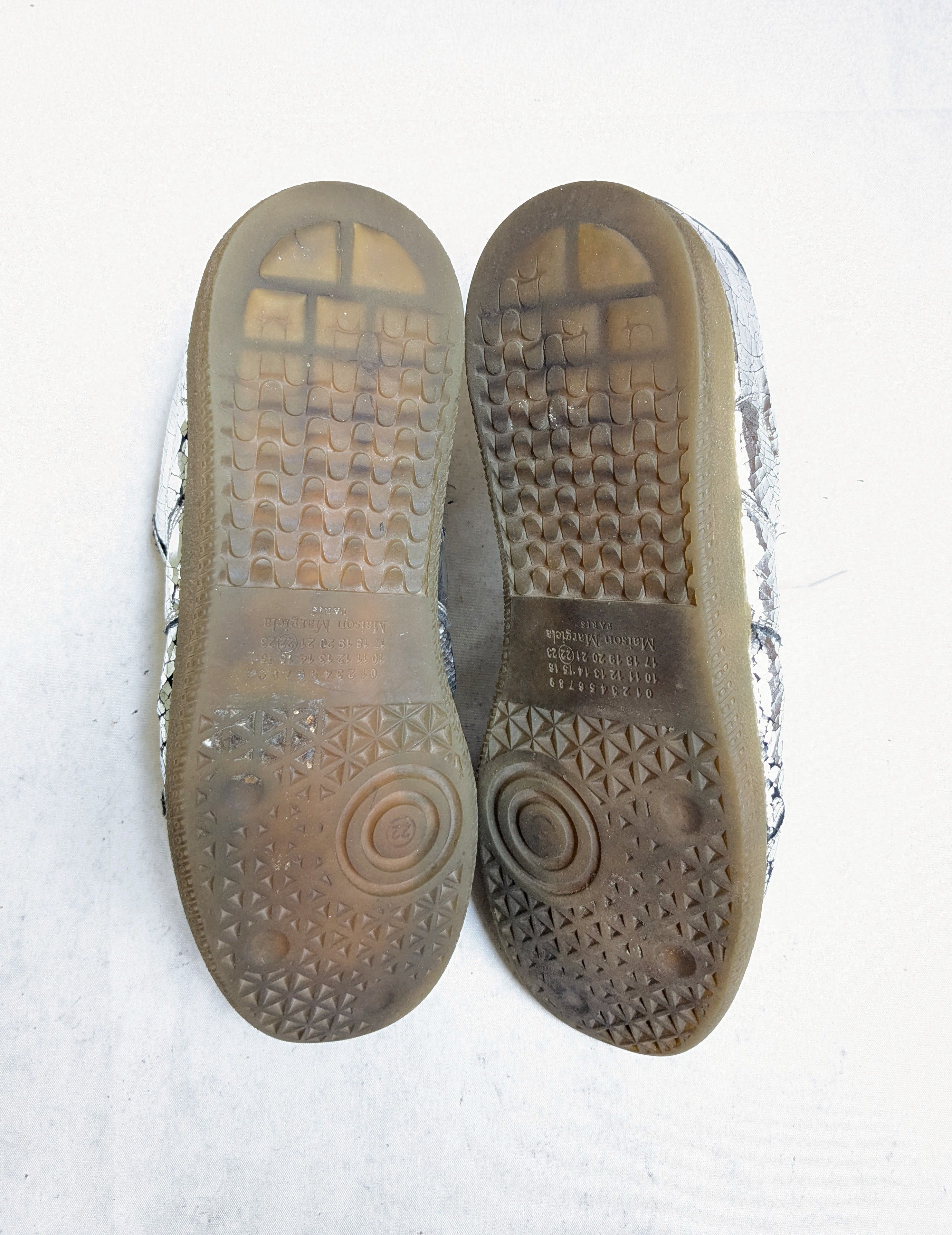 Maison Margiela Maison Margiela Replica GAT Silver 9 42 Low Tops Size US 9 / EU 42 - 19 Thumbnail