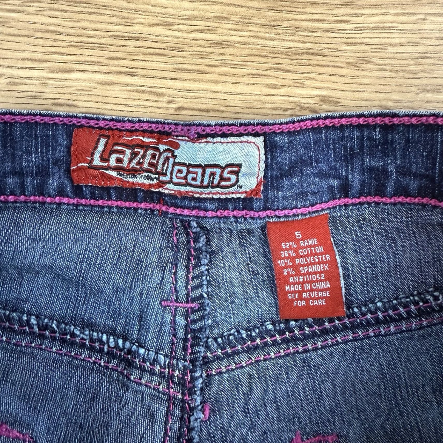 Vintage Lazer Jeans Flared Jeans Women Juniors Size 5 Pink Stretch Dark Wash 28in Inseam Womens Size 27" / US 4 / IT 40 - 2 Thumbnail