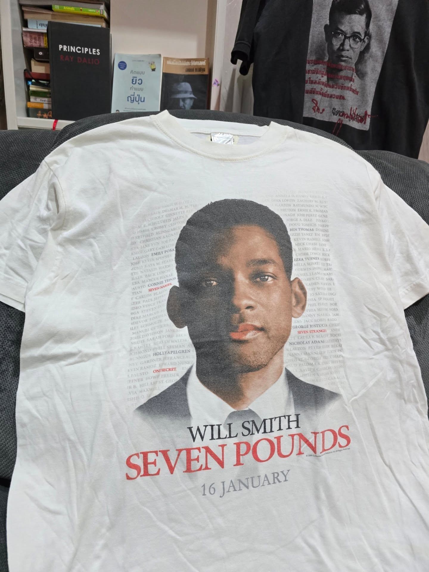 Vintage Original Seven Pounds, Will Smith 2009 T-shirt Size US M / EU 48-50 / 2 - 7 Thumbnail