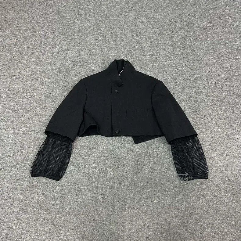 Louis Vuitton Louis Vuitton Mesh cut-out cropped blazer jacket Size XS / US 0-2 / IT 36-38 - 1 Thumbnail