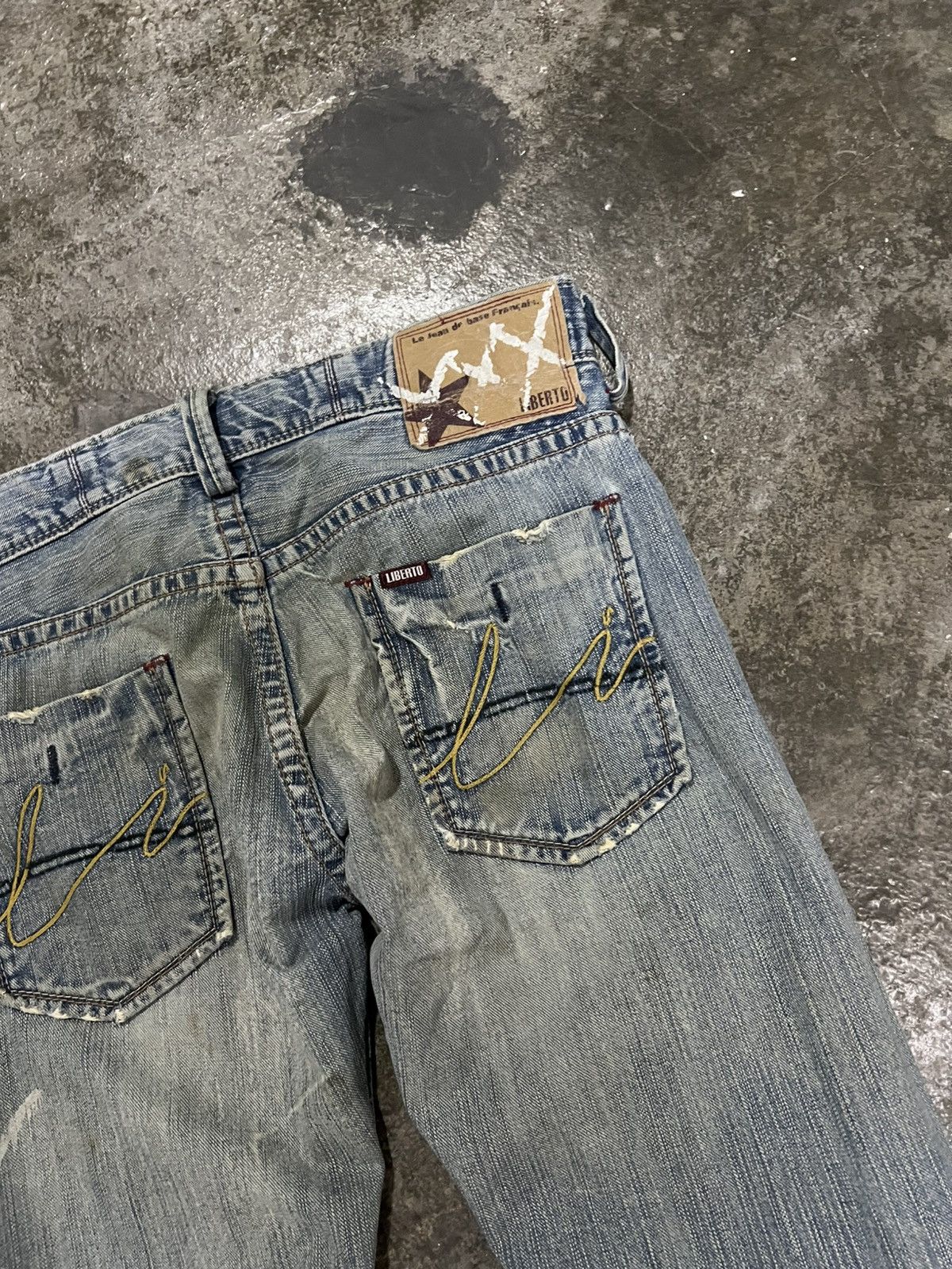 If Six Was Nine LIBERTO DISTRESSED FADED JEAN Size US 32 / EU 48 - 15 Thumbnail