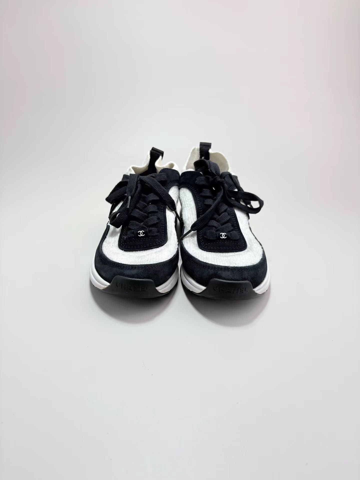 Chanel CHANEL Black and White Knit Sneakers K1 Size US 8 / IT 38 - 2 Thumbnail