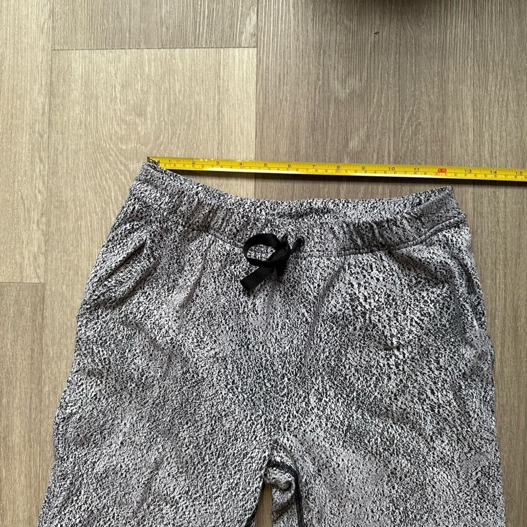 Lululemon Lululemon Athletica White and Grey Jet Track Pants Size 27" / US 4 / IT 40 - 6 Thumbnail