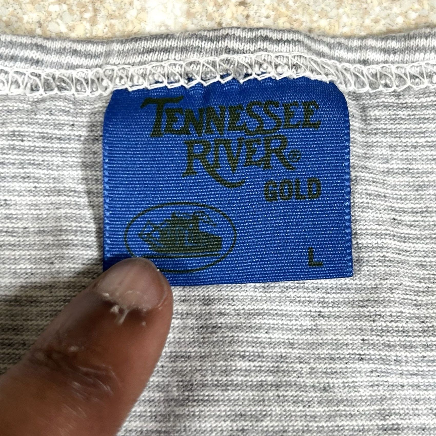 Vintage VINTAGE 90s Tennessee River Tank Top Muscle Shirt Shirt Men L Gray 90s Theme Boys Mens Size US L / EU 52-54 / 3 - 4 Thumbnail