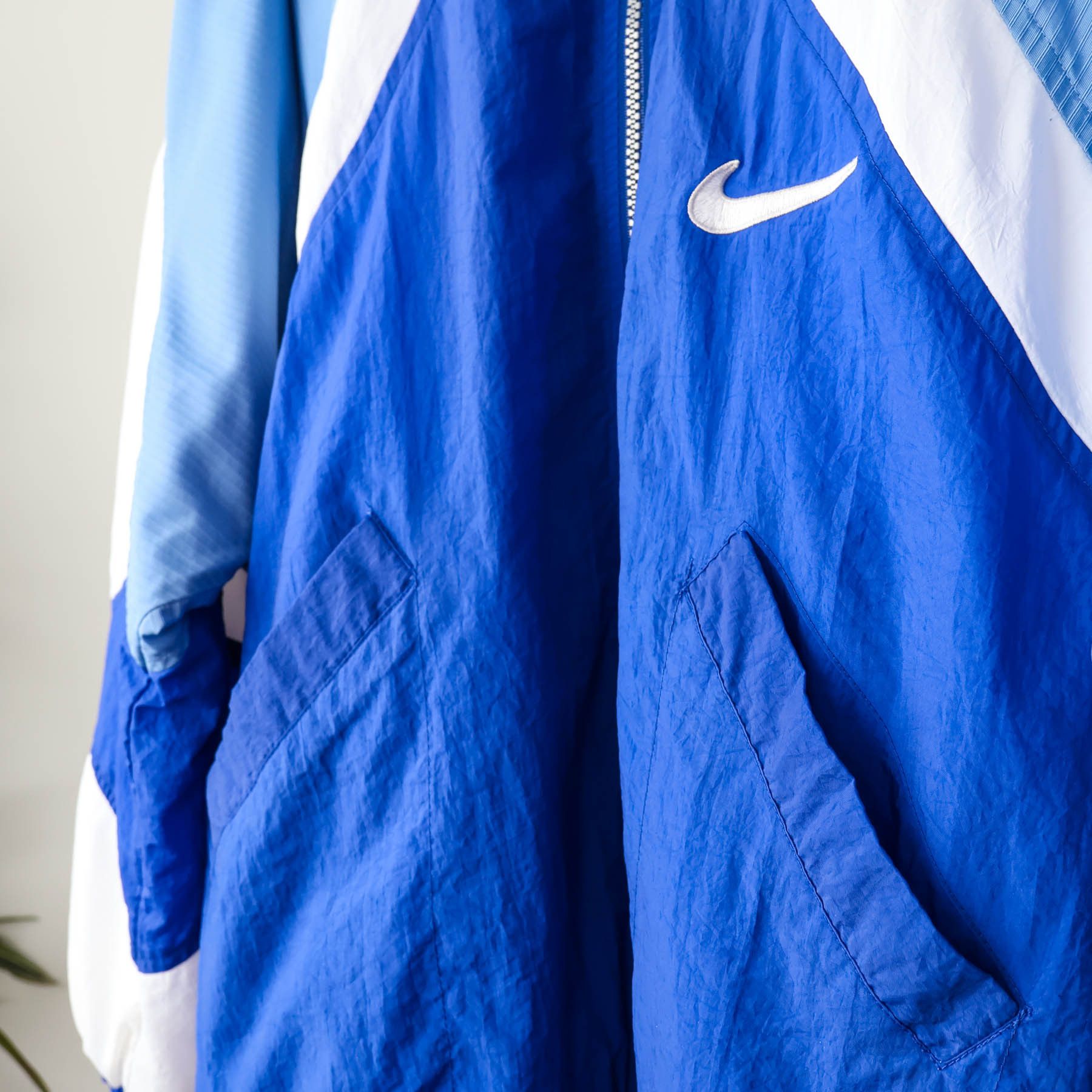 Nike Vintage Nike Small Swoosh Logo Softshell Windbreaker Jacket Size US XL / EU 56 / 4 - 7 Thumbnail