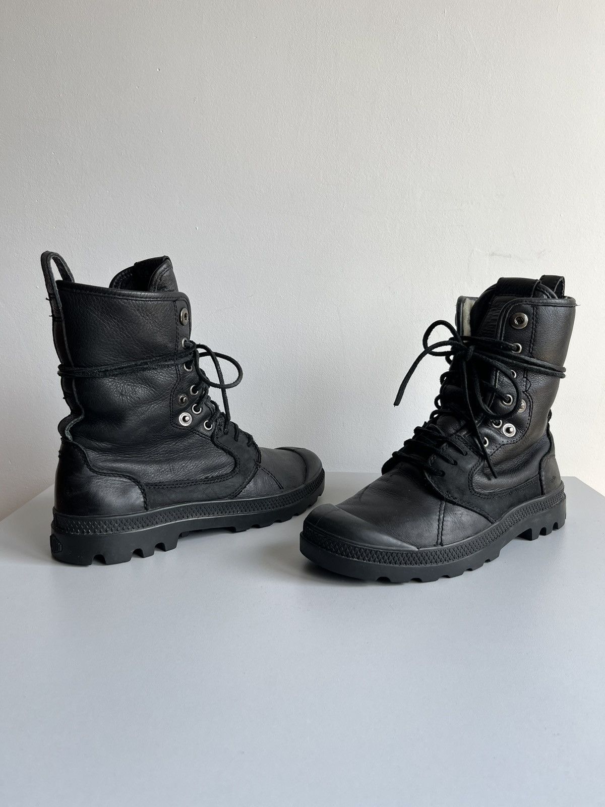 Neil Barrett Neil Barrett x Palladium AW11 shearling leather combat boots Size US 8 / EU 41 - 1 Thumbnail