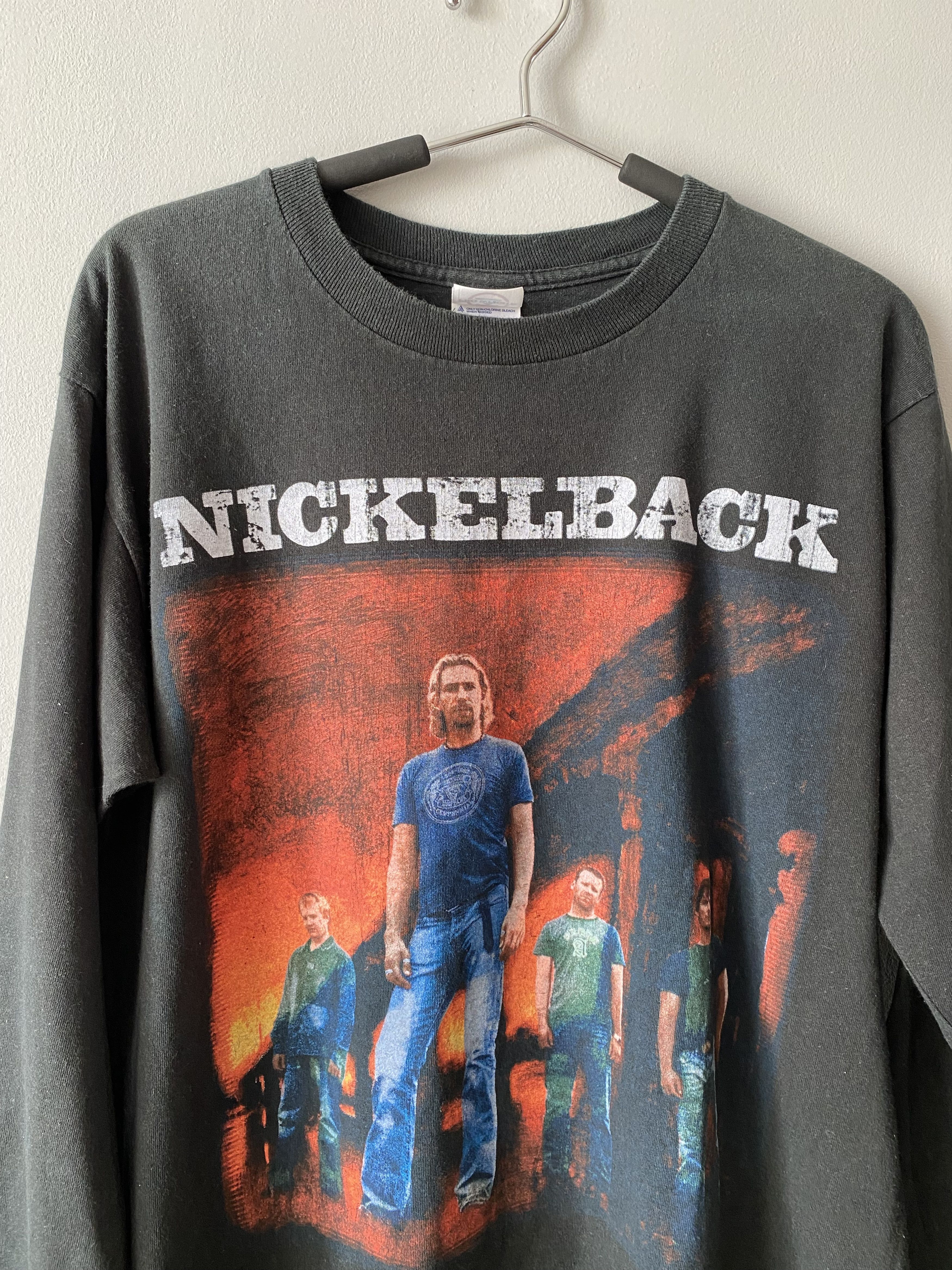 Band Tees × Vintage Vintage 2004 Nickelback The Long road tour t-shirt Size US M / EU 48-50 / 2 - 3 Thumbnail