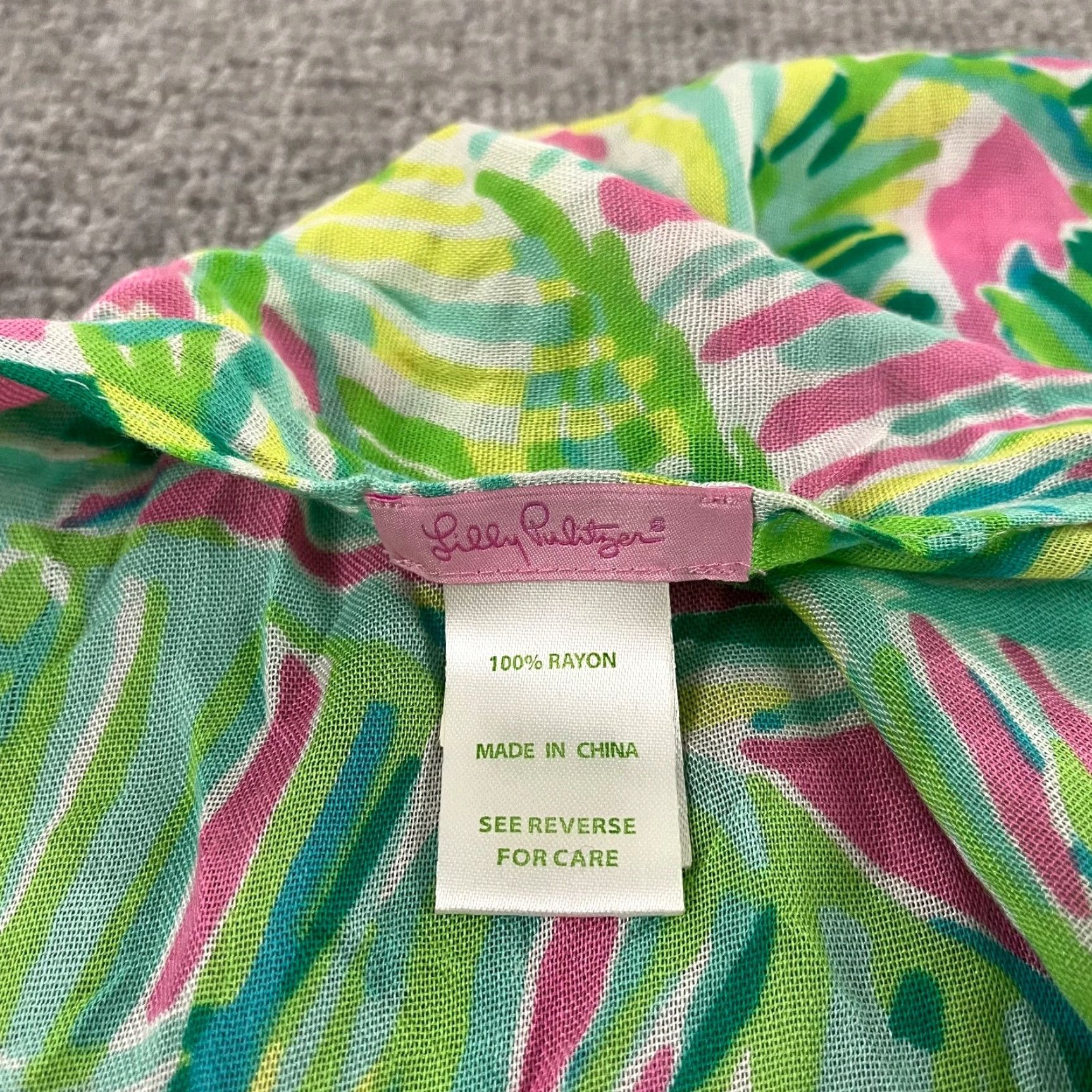 Lilly Pulitzer LILLY PULITZER Scarf Womens One Size Rayon Floral Infinity Preppy 25 x 14 Multicolor Gift? (But must only use original words) Size ONE SIZE - 5 Thumbnail