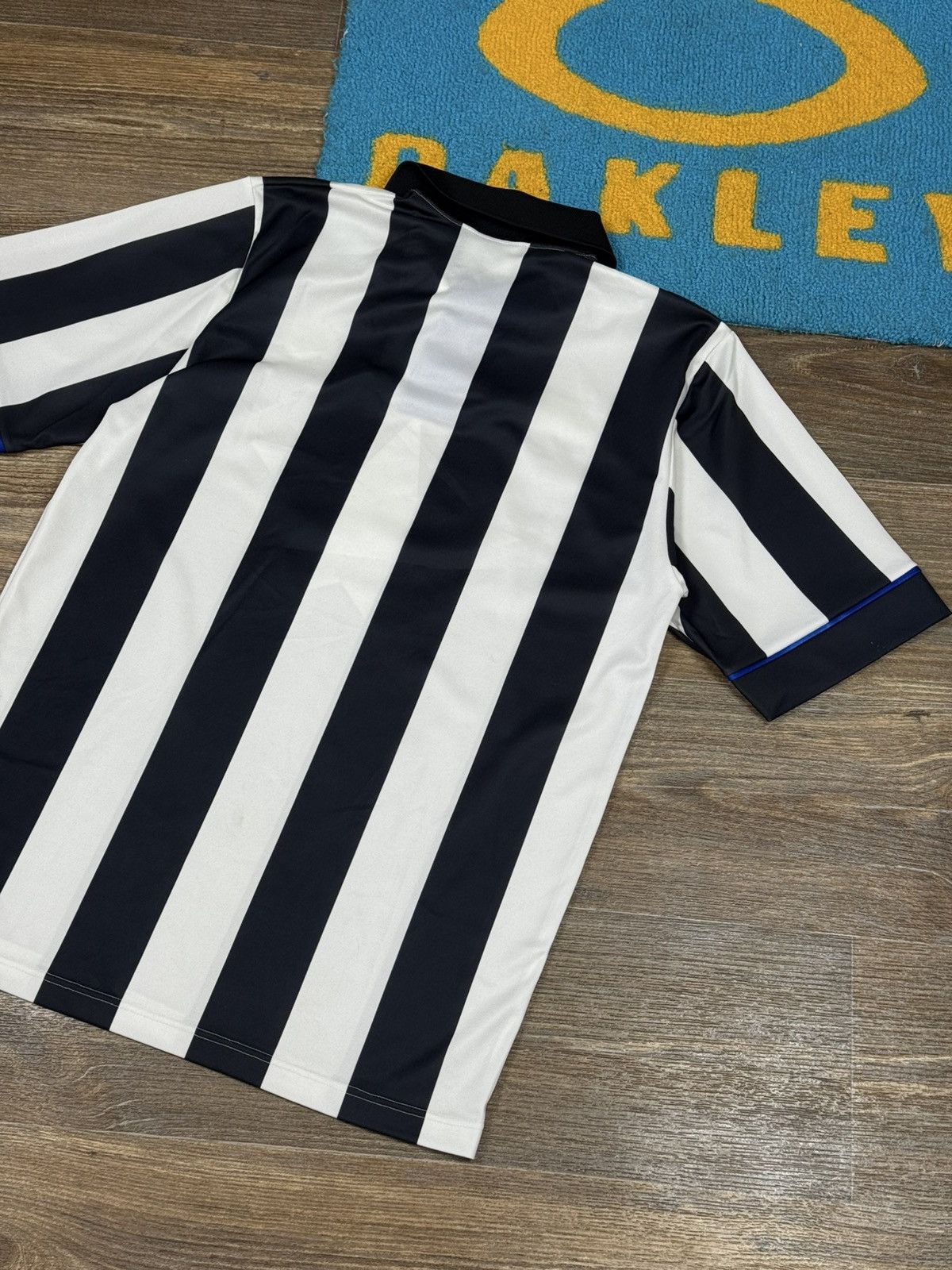 Asics 1993-95 Vintage Asics New Castle Home Football Jersey Shirt Size US M / EU 48-50 / 2 - 13 Thumbnail