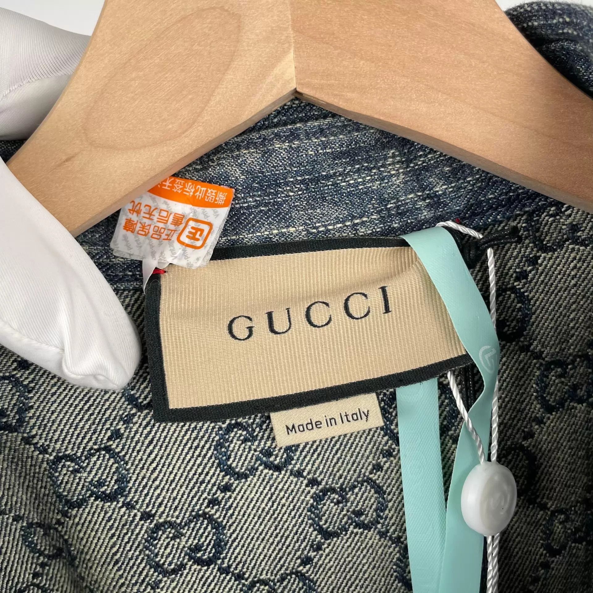 Gucci Gucci Distressed Blue Denim Jacket Paved Crystals 48 NWT Size US M / EU 48-50 / 2 - 3 Thumbnail