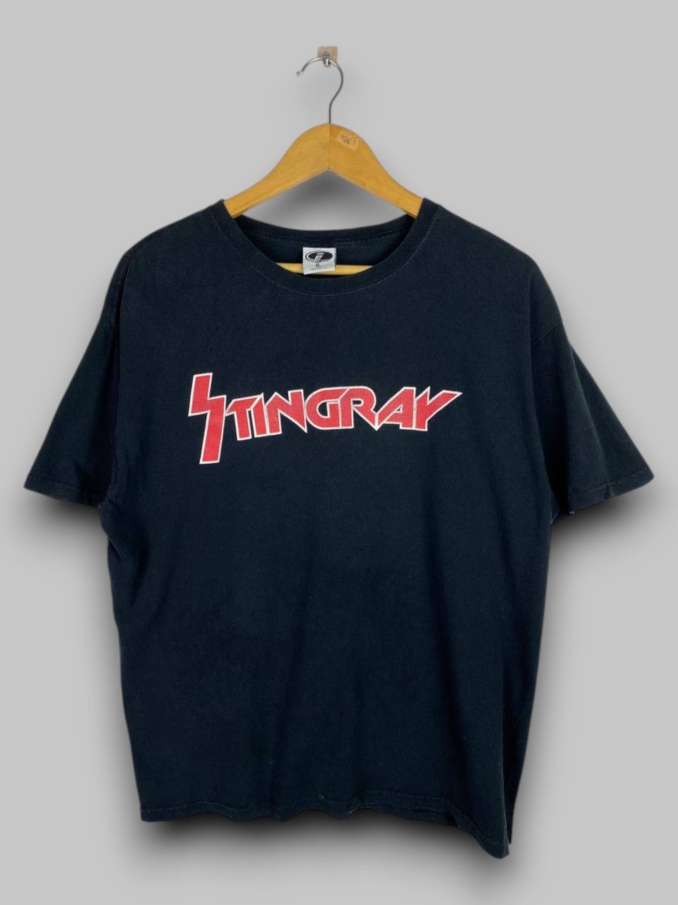 Band Tees vintage y2k stingray band tee Size US L / EU 52-54 / 3 - 1 Thumbnail