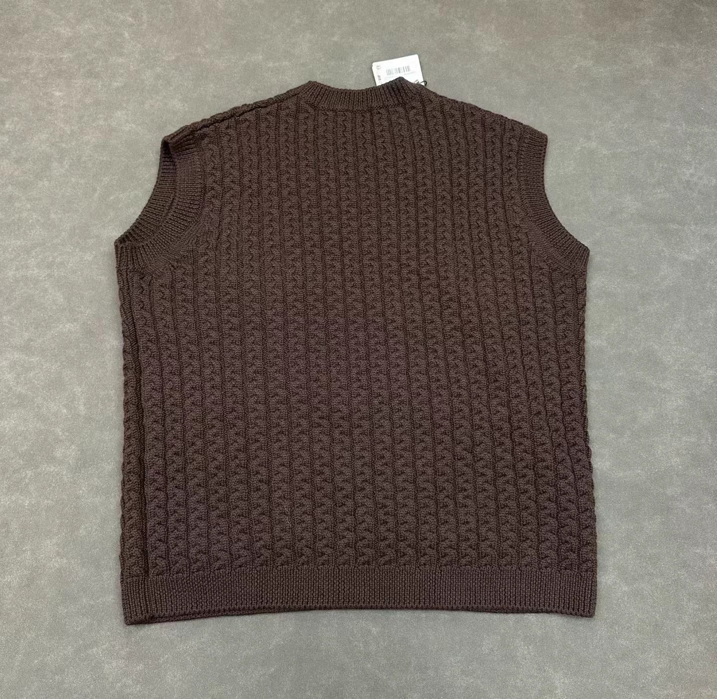 Loewe Loewe Anagram cable-knit wool vest XS new Size US XS / EU 42 / 0 - 2 Thumbnail