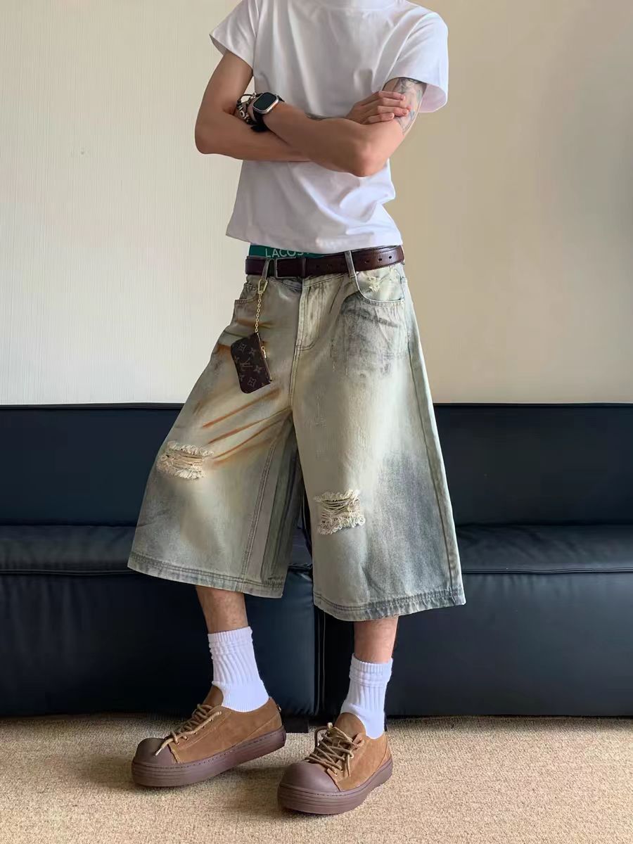 Yellow clay-dyed washed and worn-out straight jean shorts