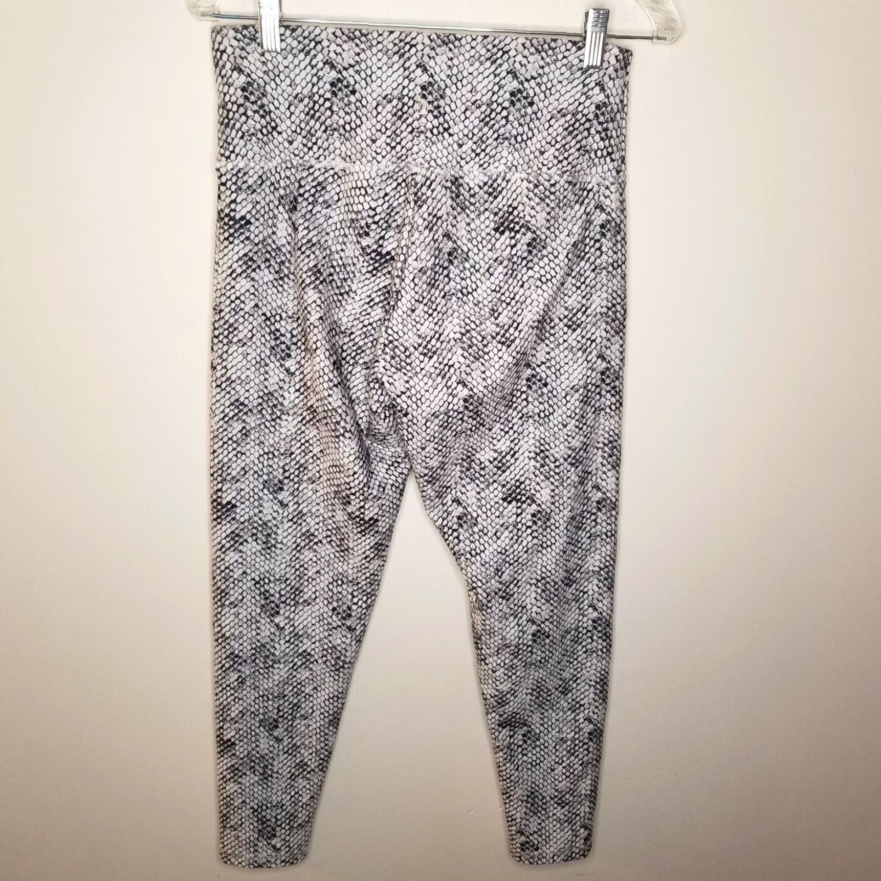 Vintage Balance Collection Leggings Women XL White Black Scale Pattern Full Length Activewear Compression Womens Size 40" / US 18 - 4 Thumbnail