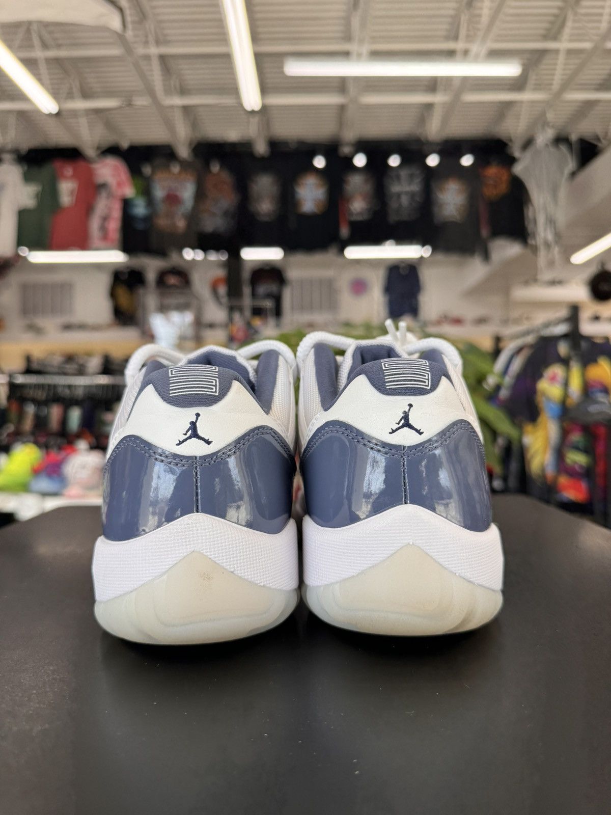 Jordan Brand Air Jordan 11 Low Diffused Blue Size 7 (2024) Size US 7 / EU 40 - 5 Thumbnail