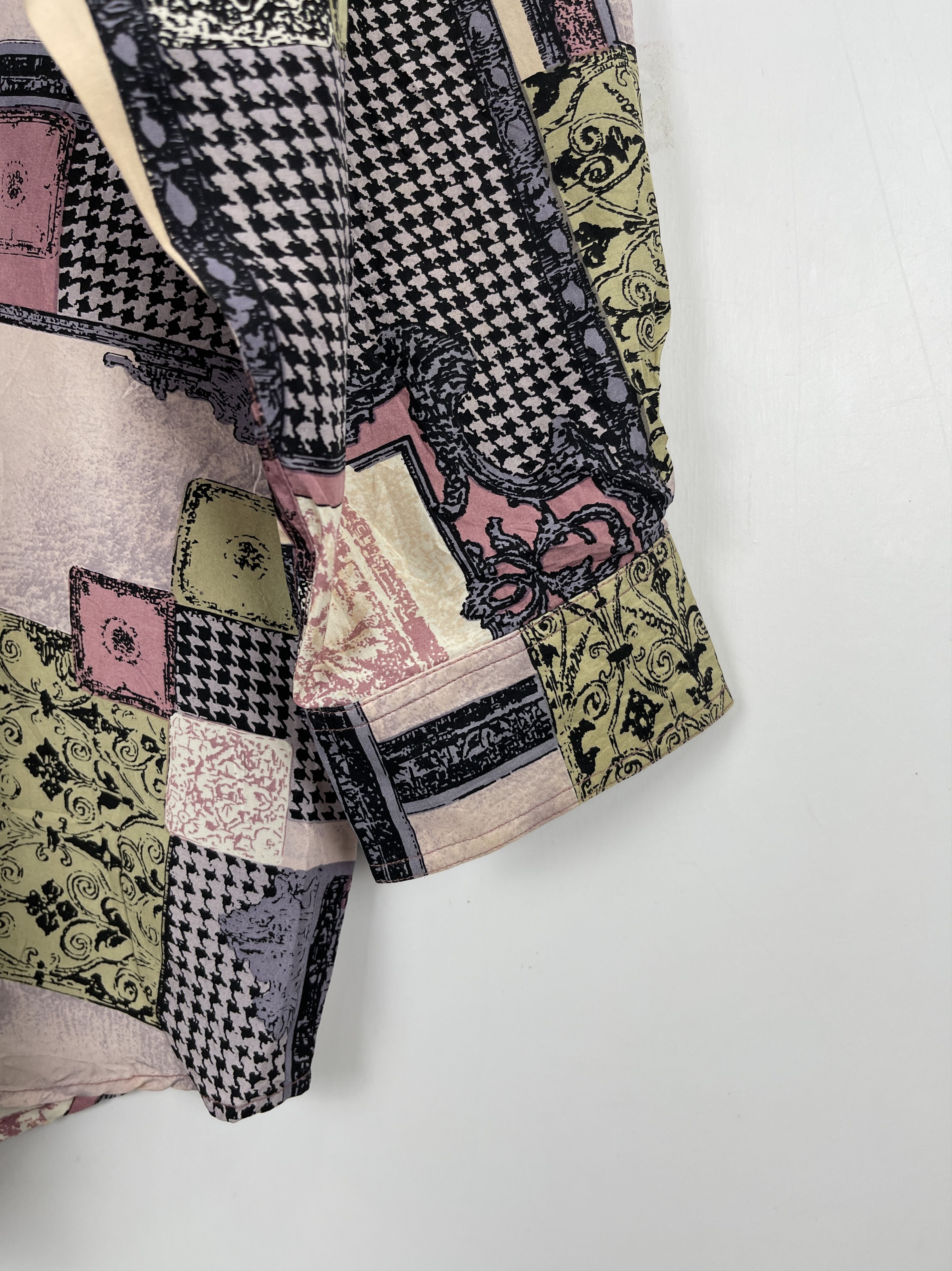 Japanese Brand × Vintage Vintage Floral Square Pop Art Design Button Up TA0393 Shirt Size US L / EU 52-54 / 3 - 6 Thumbnail