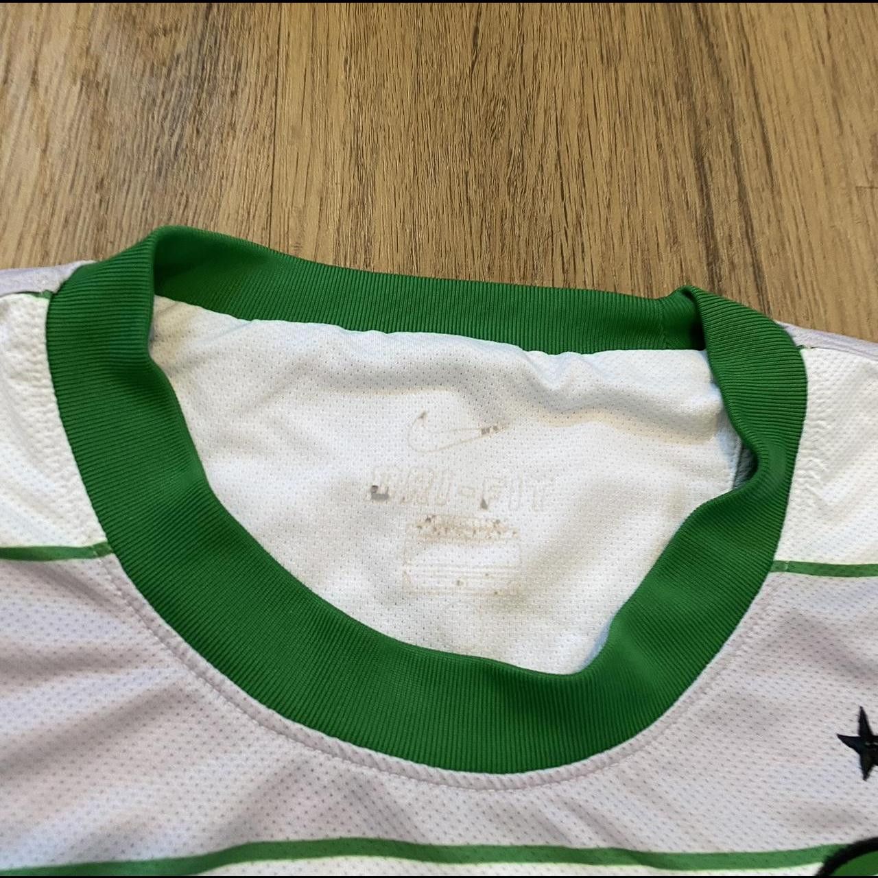 Nike 2010-11 Celtic Glasgow Nike Football Shirt Scotland Size US L / EU 52-54 / 3 - 4 Thumbnail