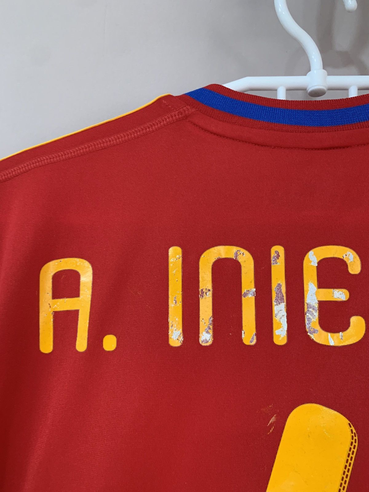 Adidas Spain 2010 World Cup Football Shirt Adidas Soccer INIESTA #6 Size US M / EU 48-50 / 2 - 11 Thumbnail