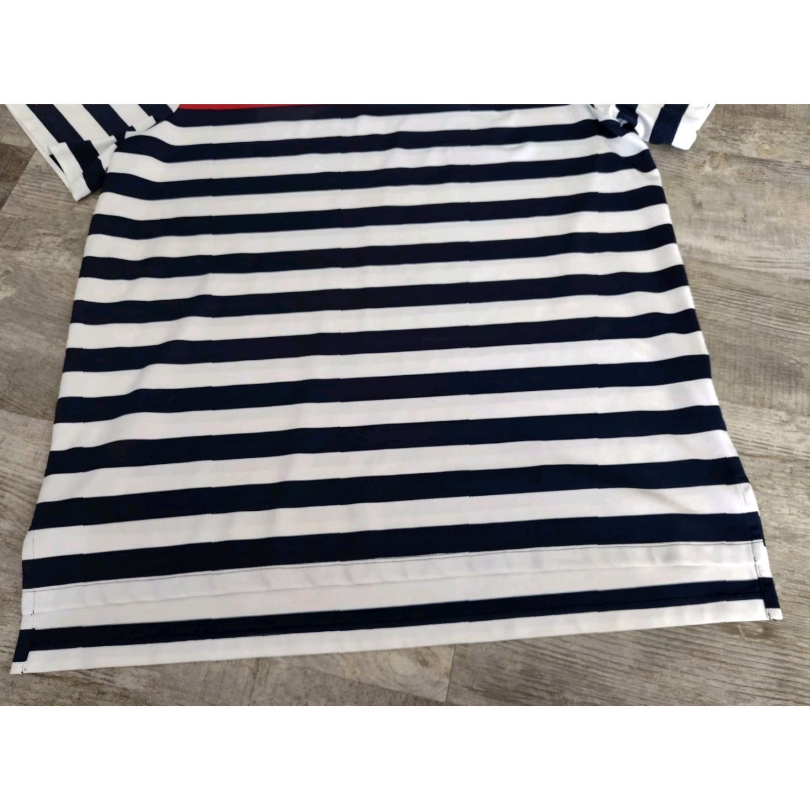RLX Ralph Lauren RLX Ralph Lauren Polo Shirt Mens Large Striped Golf Collared Blue White Size US L / EU 52-54 / 3 - 2 Thumbnail