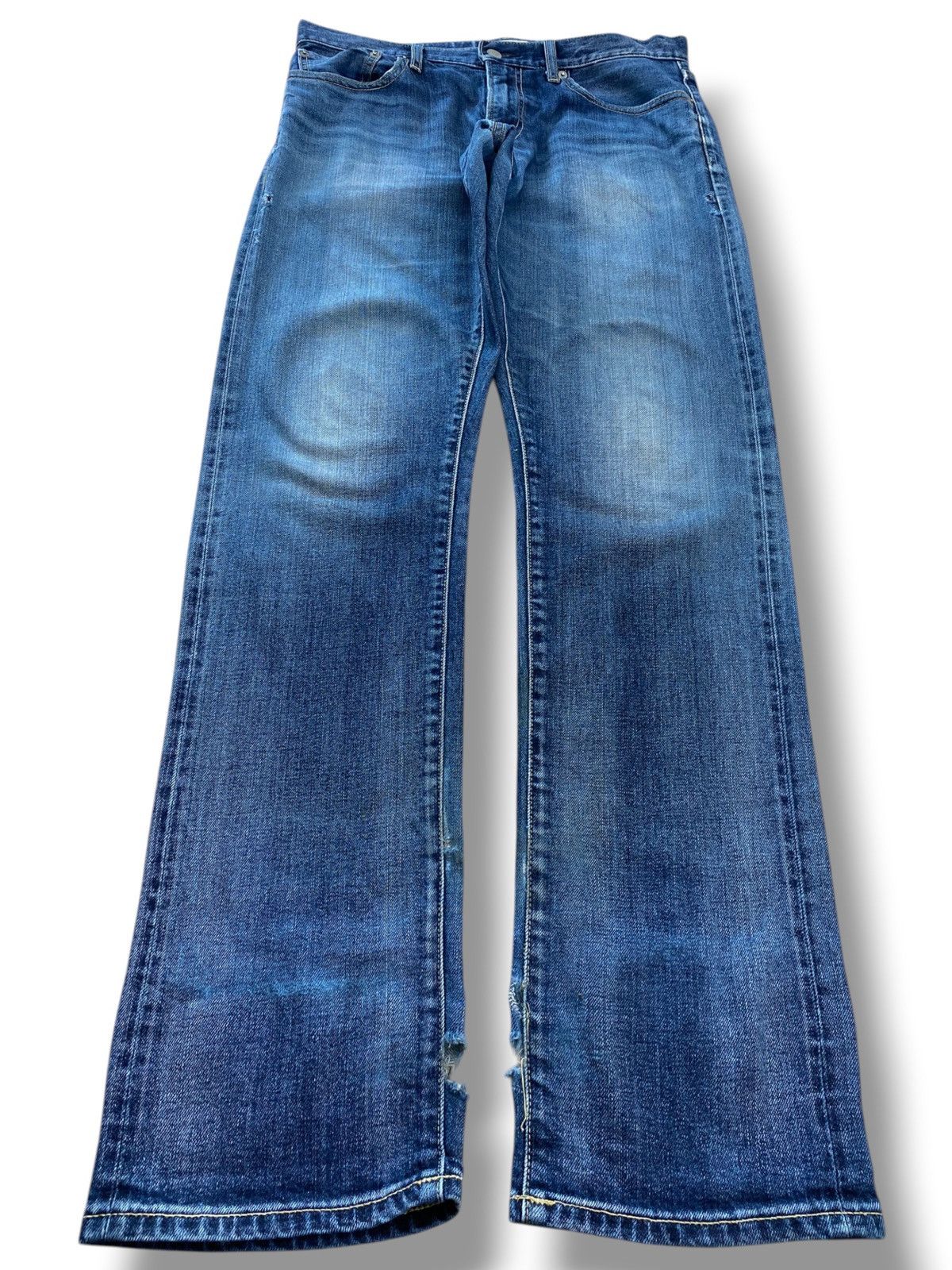 Uniqlo Uniqlo Blue Wash Whiskered Style Straight Leg Jeans Size US 32 / EU 48 - 1 Thumbnail