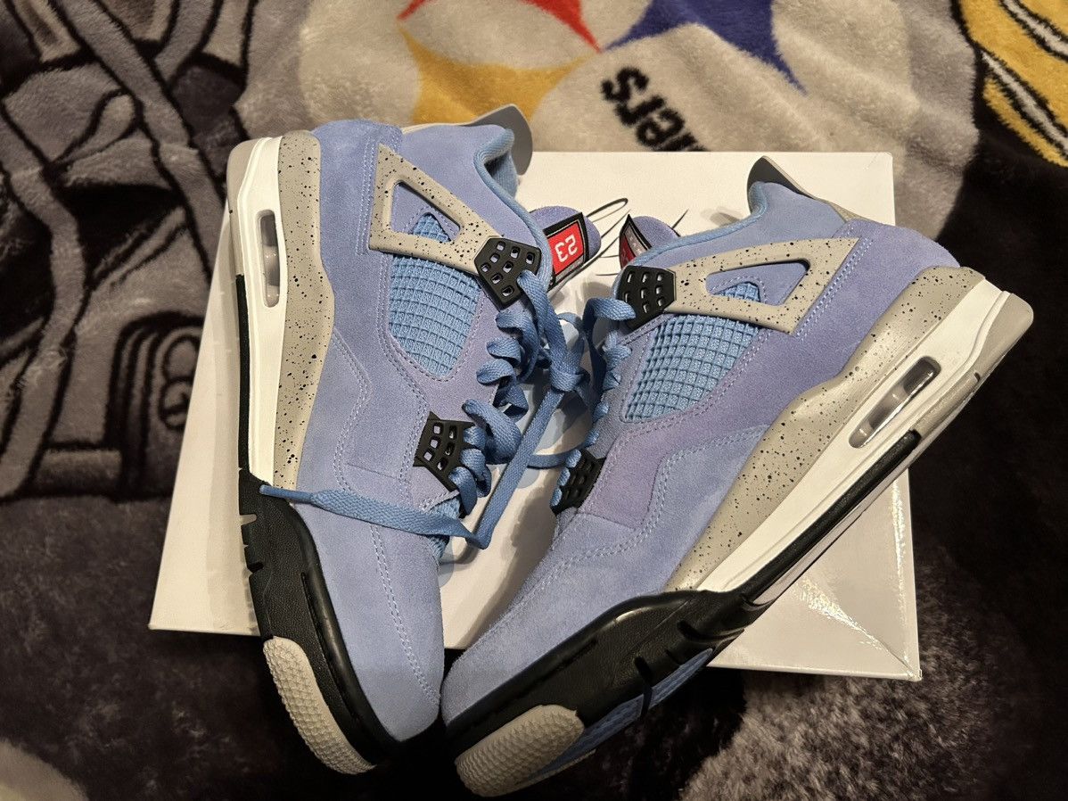 Jordan Brand × Nike UNC 4s Size US 9.5 / EU 42-43 - 7 Thumbnail