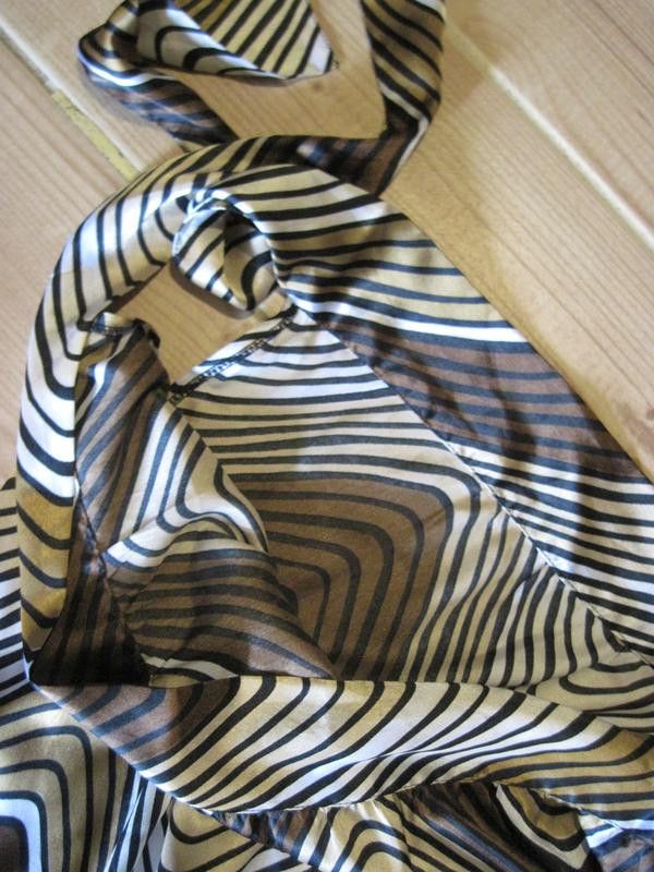 Other Halter top sz M/L uk sz 14 Size L / US 10 / IT 46 - 7 Thumbnail