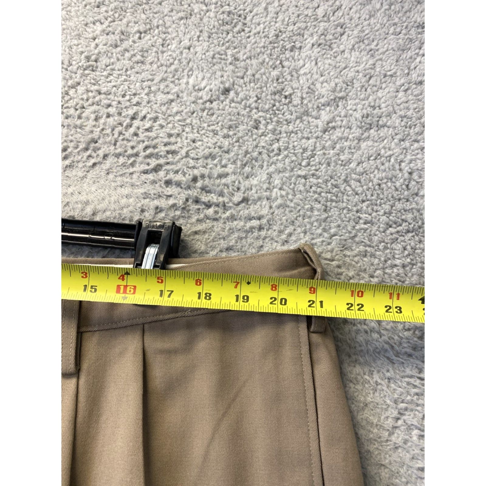 Lands' End Lands' End Men's Chino Pants 34x32 Tan Khaki Pleated Front /0661 Pants Shirt? Size US 34 / EU 50 - 4 Thumbnail