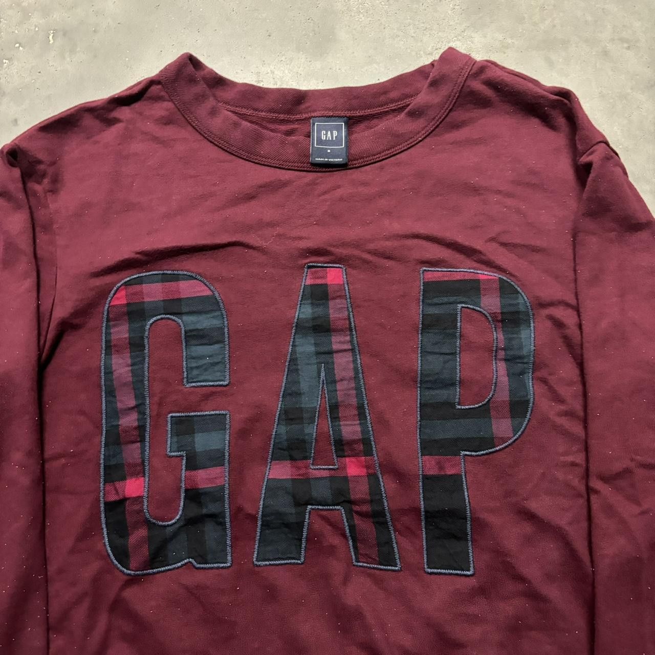 Gap × Vintage Crazy Vintage Y2K/2000s Maroon Gap Plaid Spellout Essential Longsleeve Sweatshirt! Size S / US 4 / IT 40 - 2 Thumbnail