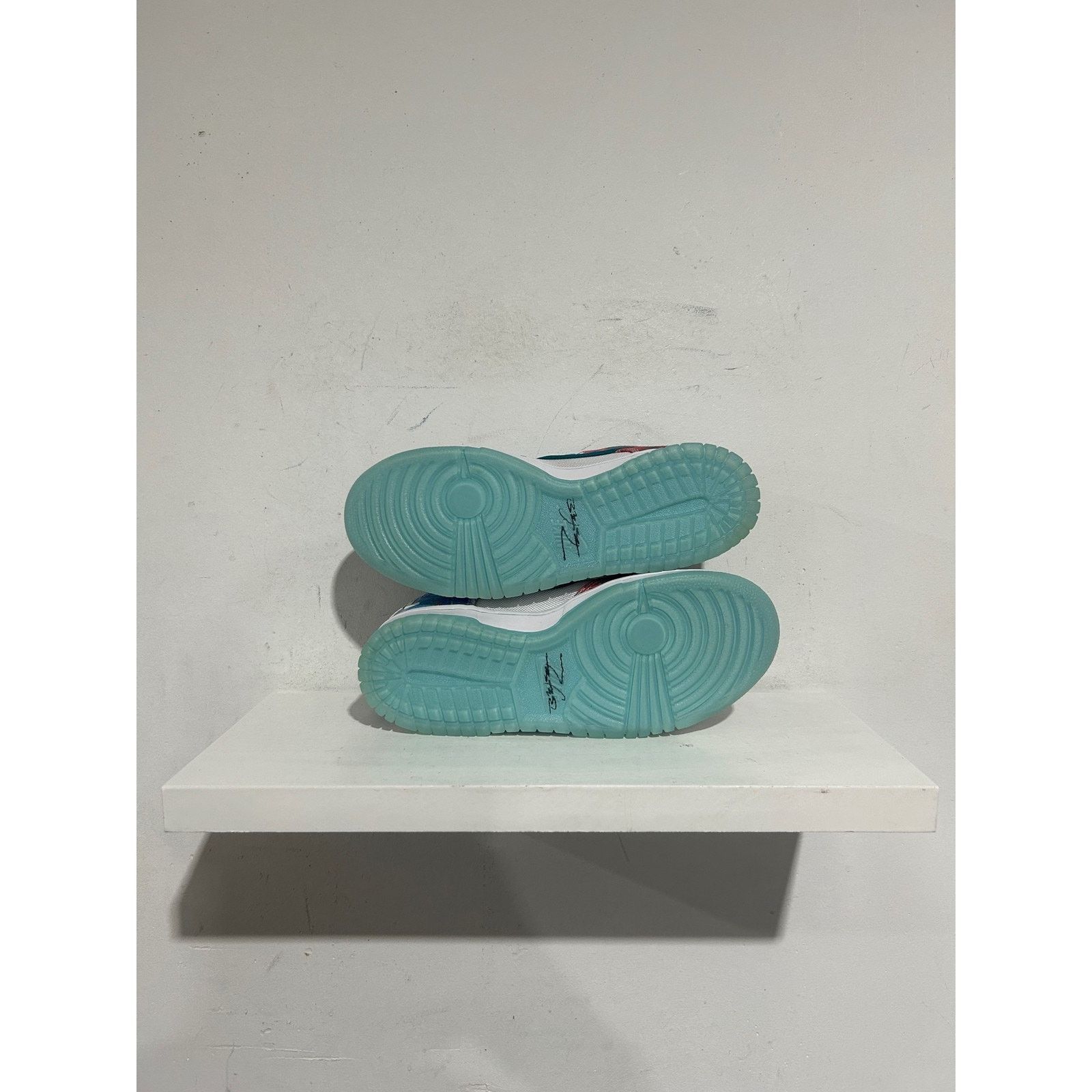 Nike NIKE SB DUNK LOW FUTURA LABORATORIES BLEACHED AQUA SZ 5 NEW Size US 5 / EU 37 - 5 Thumbnail