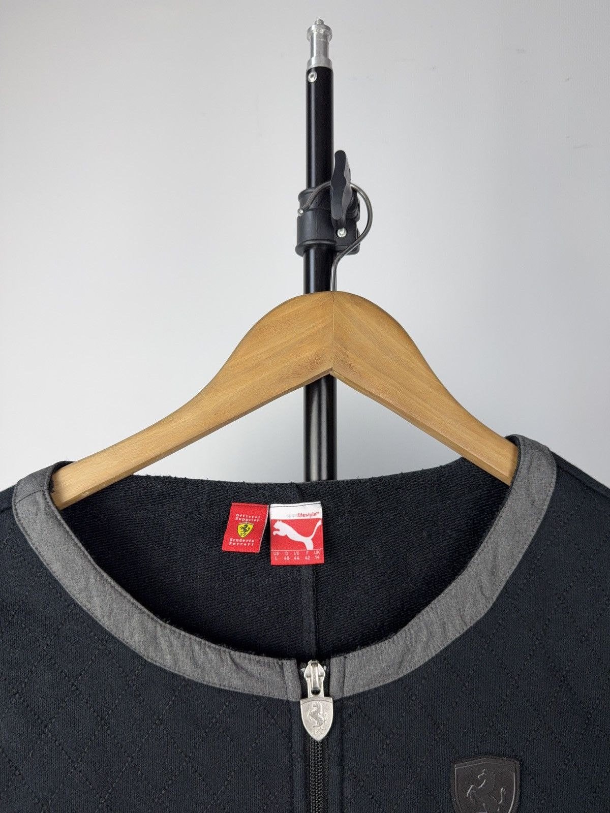 Ferrari Vintage 00s Faded Ferrari x Puma full zip sweatshirt Size L / US 10 / IT 46 - 3 Thumbnail