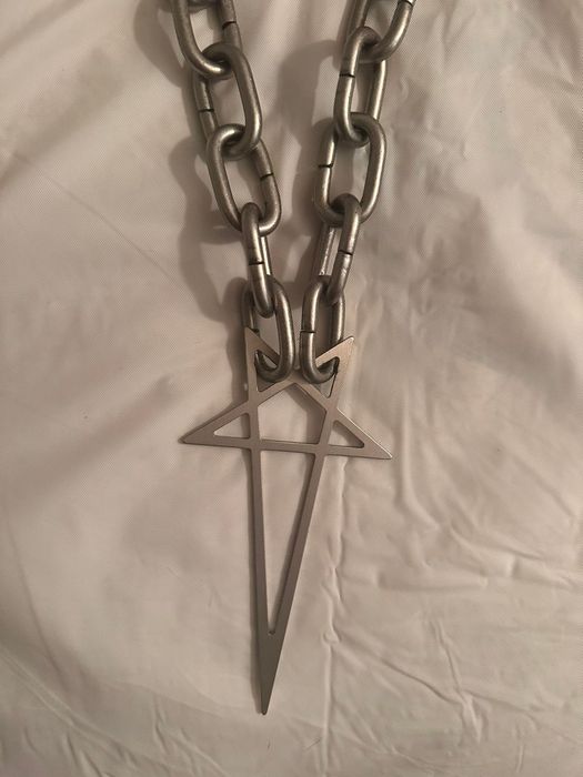 Rick owens deals pentagram choker