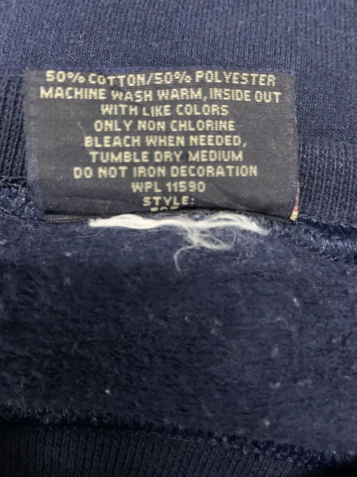 Vintage vintage MV Sports Valley Forge Military Academy Sweatshirt Size US M / EU 48-50 / 2 - 9 Thumbnail