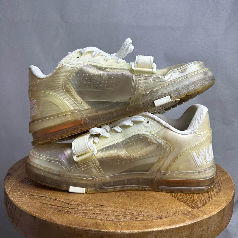 Louis Vuitton Louis Vuitton Transparent Logo Fashion Sneakers - Size US 8.5 / EU 41-42 - 7 Thumbnail
