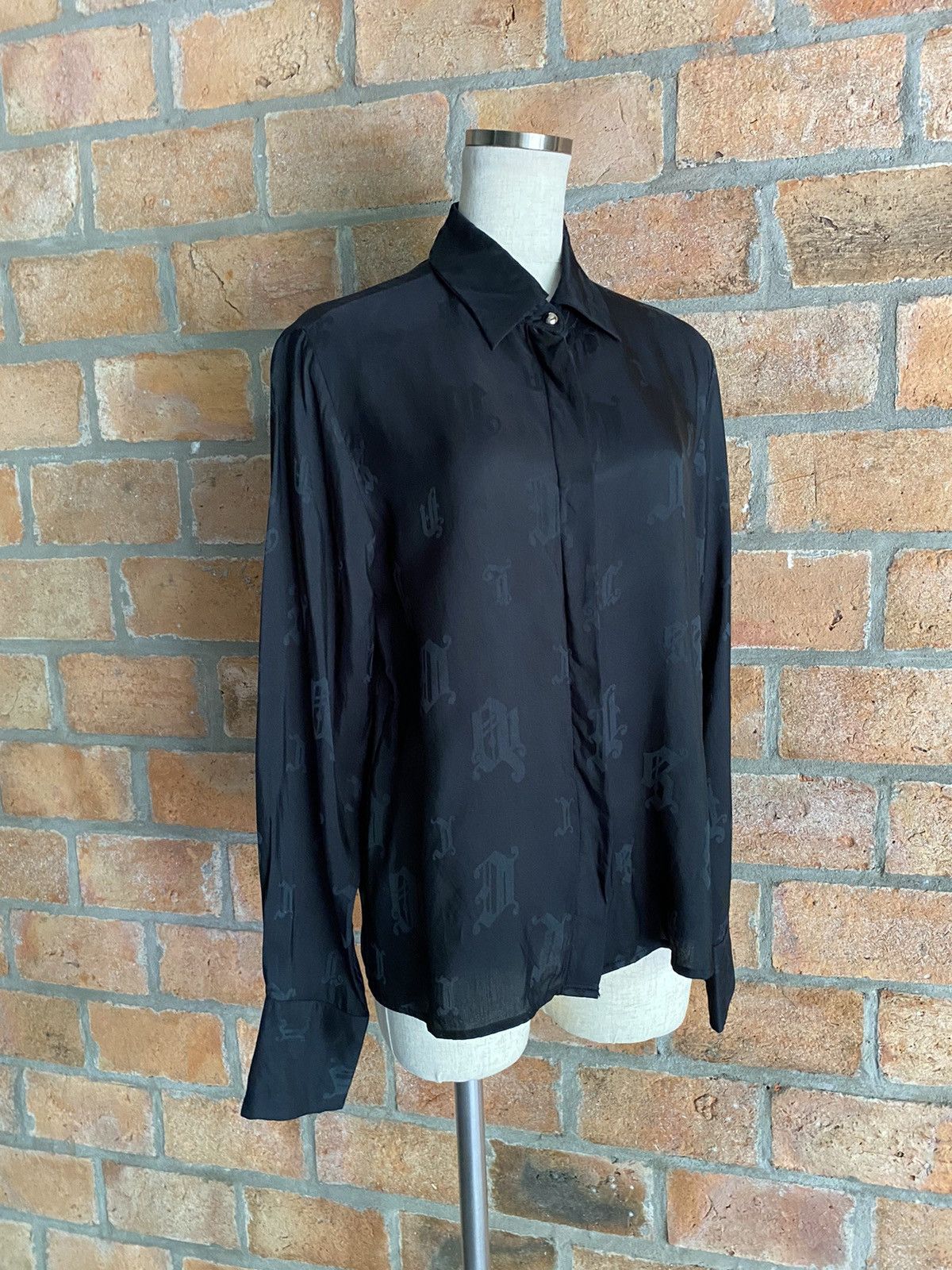 Versace VERSACE CLASSIC Rayon Black Shirt Size M / US 6-8 / IT 42-44 - 21 Thumbnail
