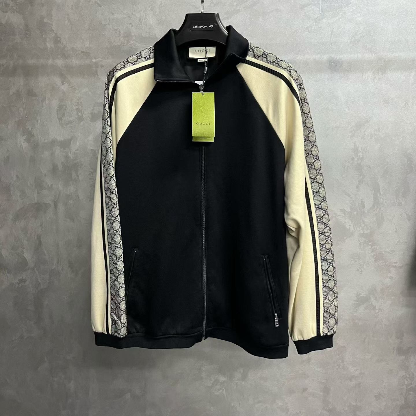 Gucci Gucci Black Vintage Classic Jacket Size US S / EU 44-46 / 1 - 1 Thumbnail