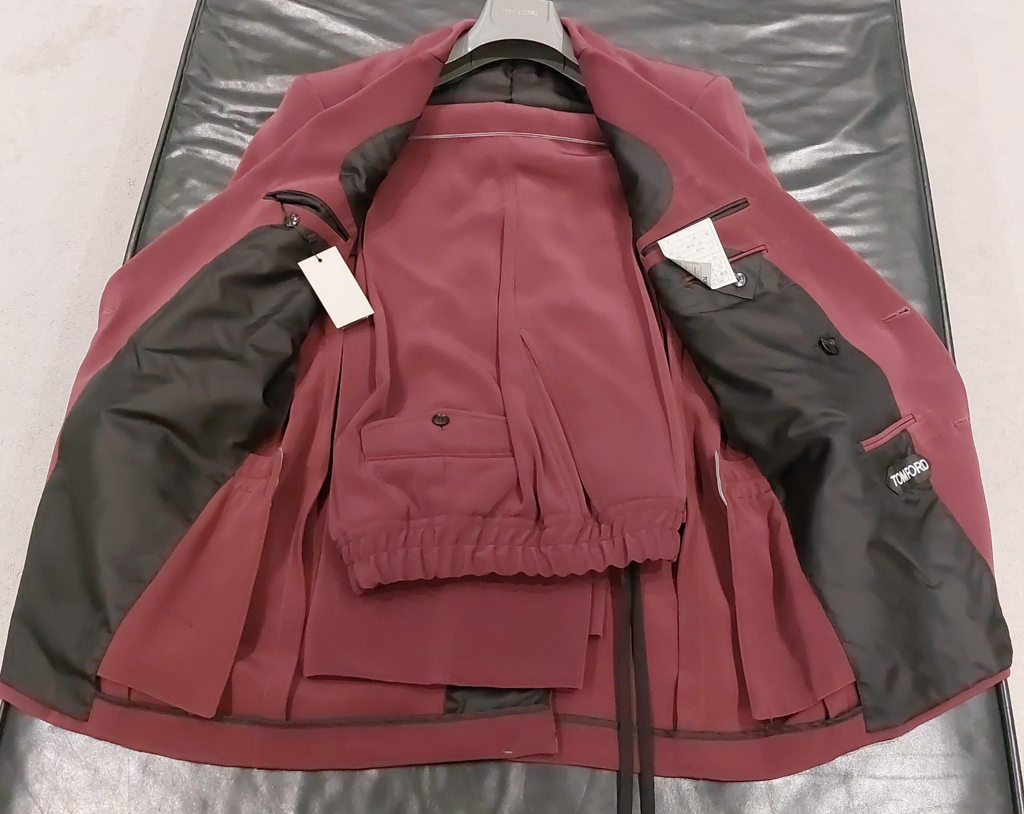 Tom Ford o1loc1c0824 15DD40SZ Cooper Jacket Suit in Burgundy Size US S / EU 44-46 / 1 - 3 Thumbnail
