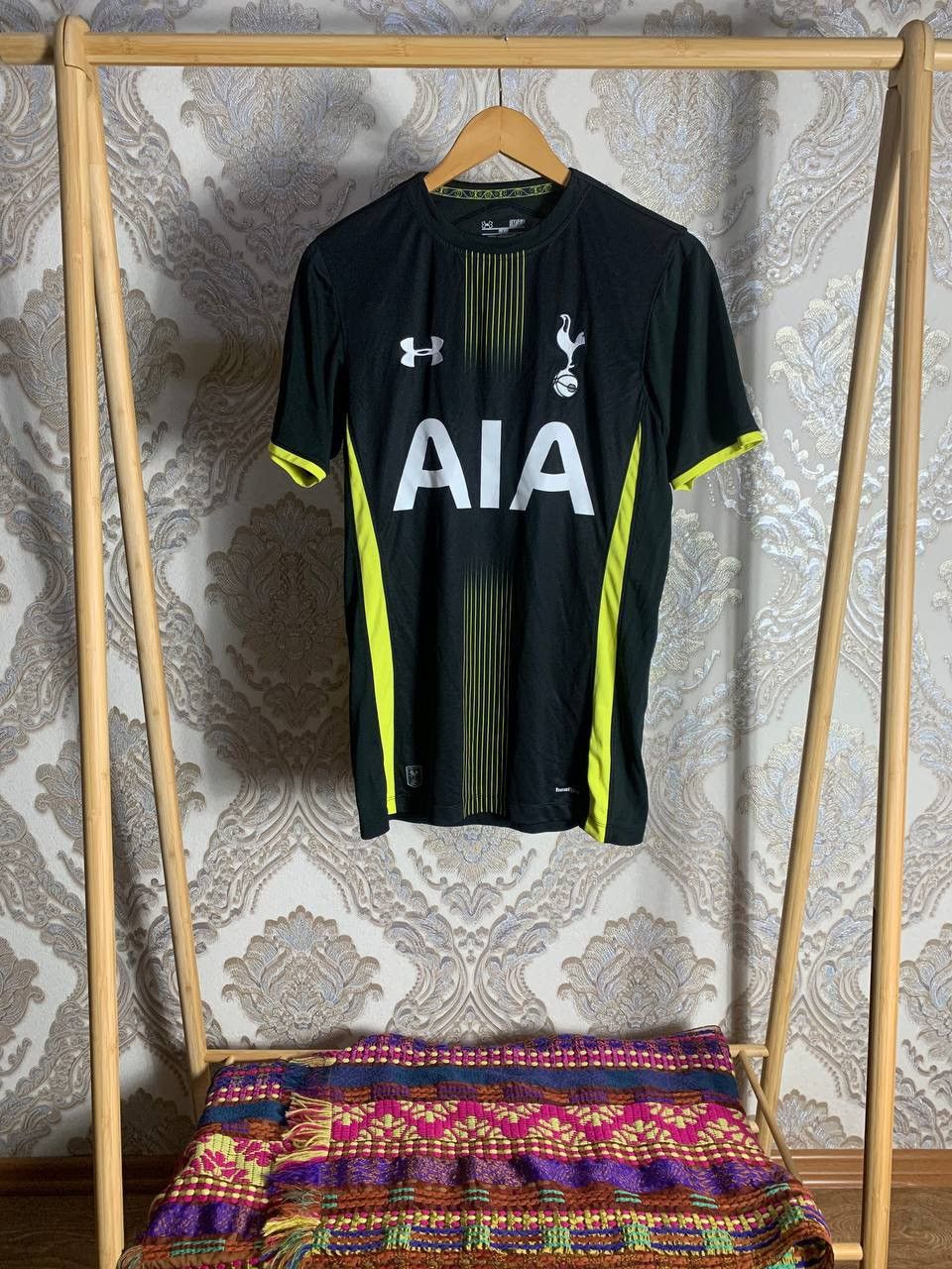 Under Armour × Vintage VERY RARE UNDER ARMOUR TOTTENHAM HOTSPUR SOCCER JERSEY RETRO Size US S / EU 44-46 / 1 - 1 Thumbnail