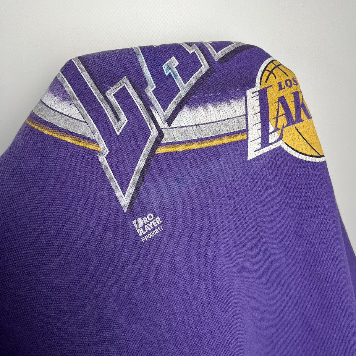 NBA Vintage Los Angeles Lakers single stitch NBA T Shirt 90’s Size US M / EU 48-50 / 2 - 13 Thumbnail