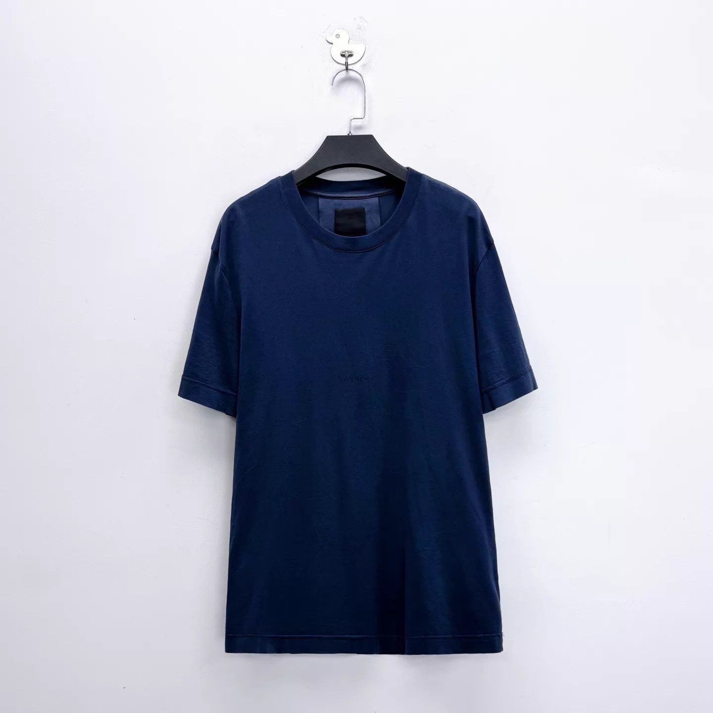 Givenchy Givenchy Navy Blue Small Logo SS Unisex L 99 New Size US L / EU 52-54 / 3 - 1 Thumbnail