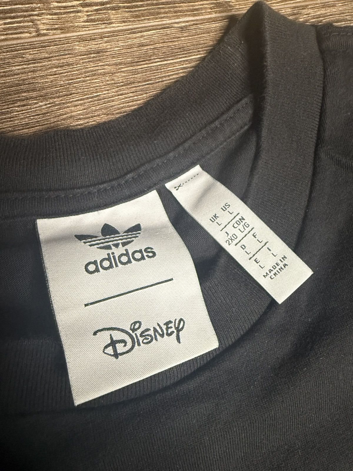 Adidas × Disney Adidas x Disney Collab Shirt Size US L / EU 52-54 / 3 - 2 Thumbnail