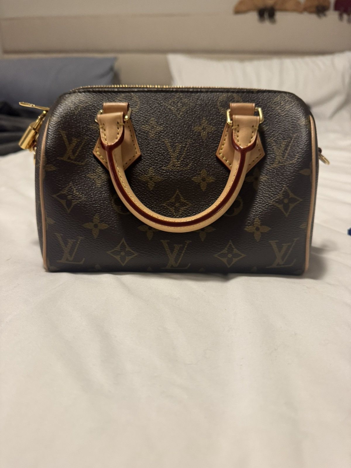 Louis Vuitton Speedy 20 - like new condition, used once, original tag+bags Size ONE SIZE - 1 Thumbnail