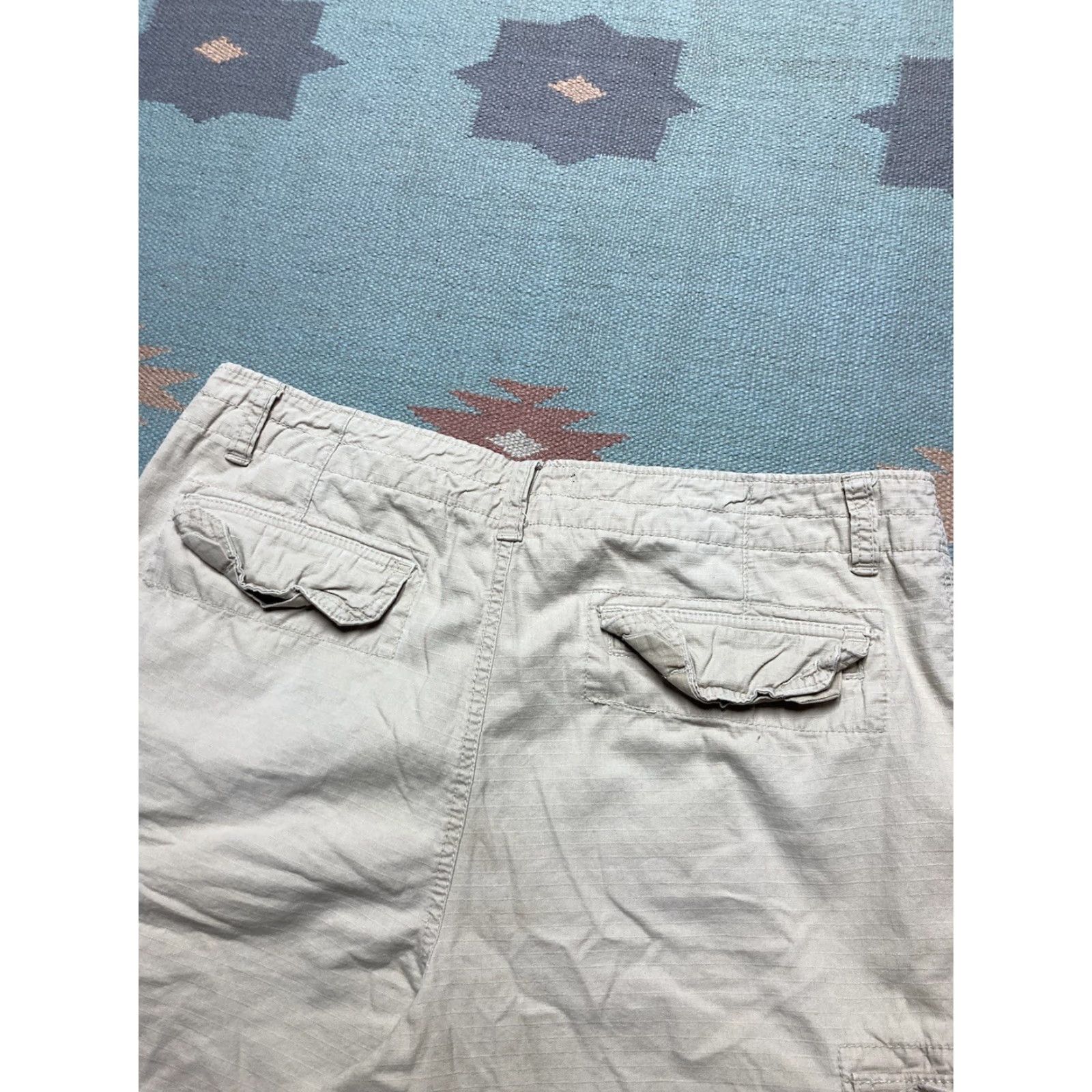 Vintage VINTAGE Aeropostale Cargo Shorts Mens 38 Beige Cotton Ripstop Wide Leg Baggy Skater Size US 38 / EU 54 - 3 Thumbnail