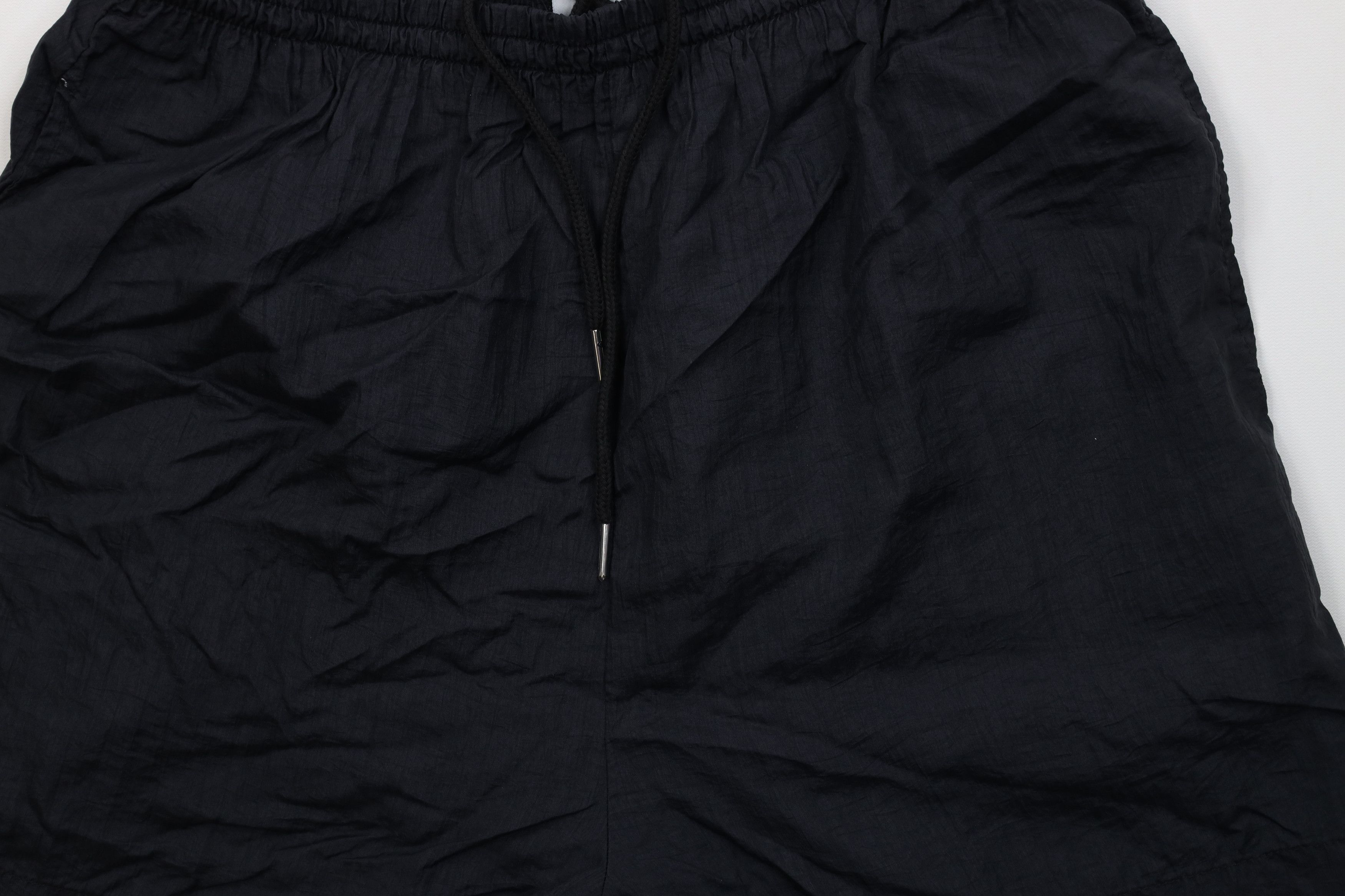 Vintage Vintage 90s Streetwear Running Jogging Soccer Shorts Black Size US 34 / EU 50 - 3 Thumbnail