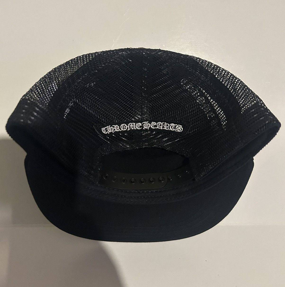 Chrome Hearts Chrome Hearts Arc Cross Patch Trucker Hat Black Size ONE SIZE - 3 Thumbnail