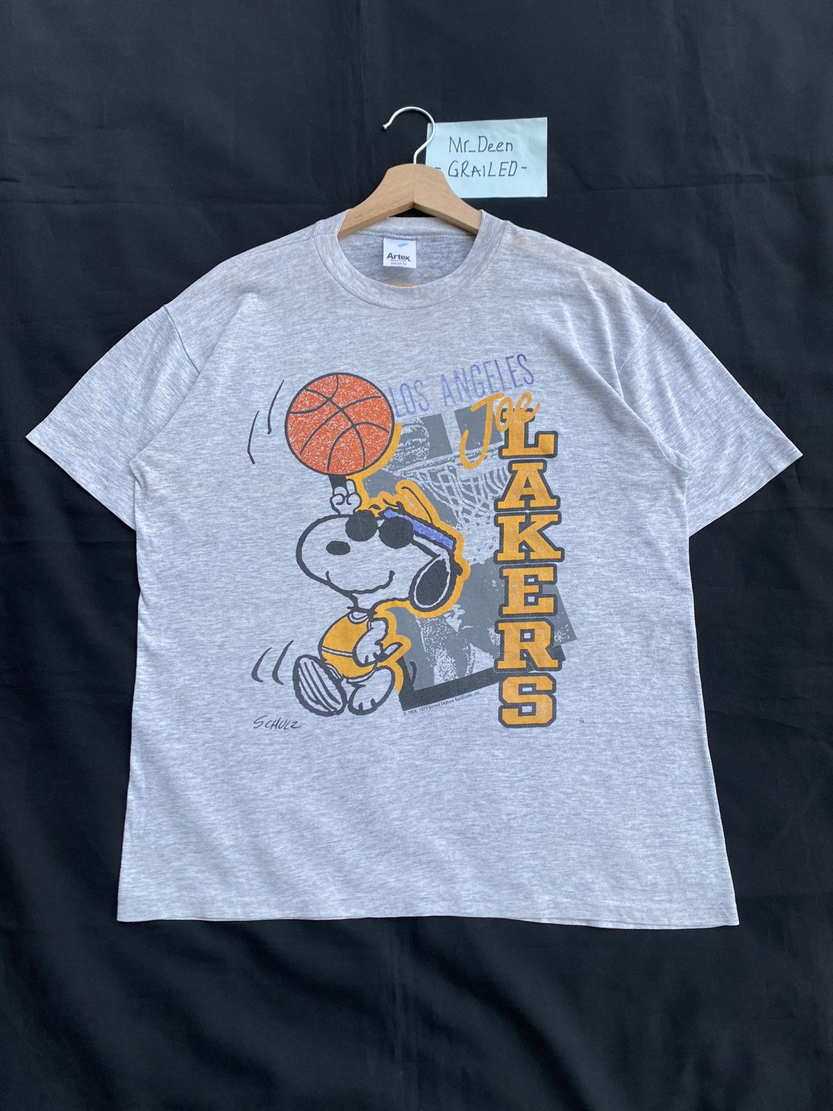 NBA Rare Vintage 90s Snoopy x Los Angeles Lakers Tshirt Size US M / EU 48-50 / 2 - 2 Thumbnail