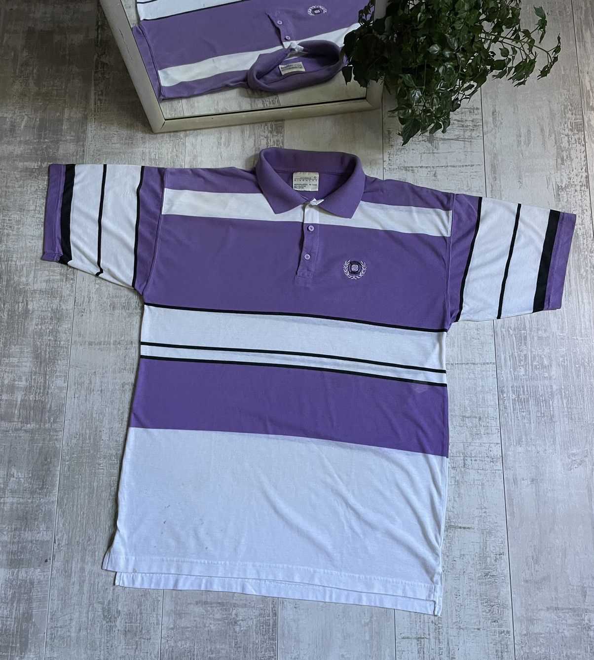 Givenchy Vintage 90’s Givenchy Sport Polos T-Shirt White/Purple RARE Size US L / EU 52-54 / 3 - 1 Thumbnail