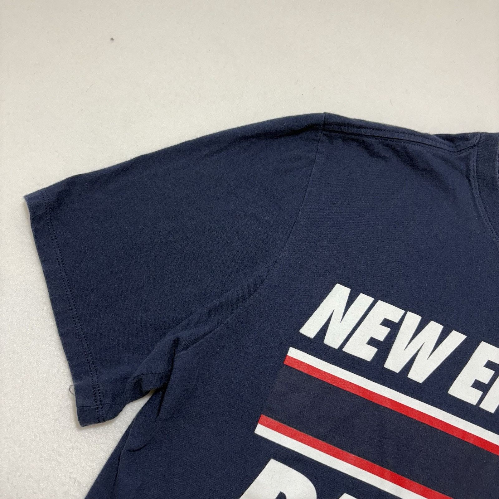 Nike Nike New England Patriots Large Athletic Graphic T Shirt NFL Size US L / EU 52-54 / 3 - 6 Thumbnail