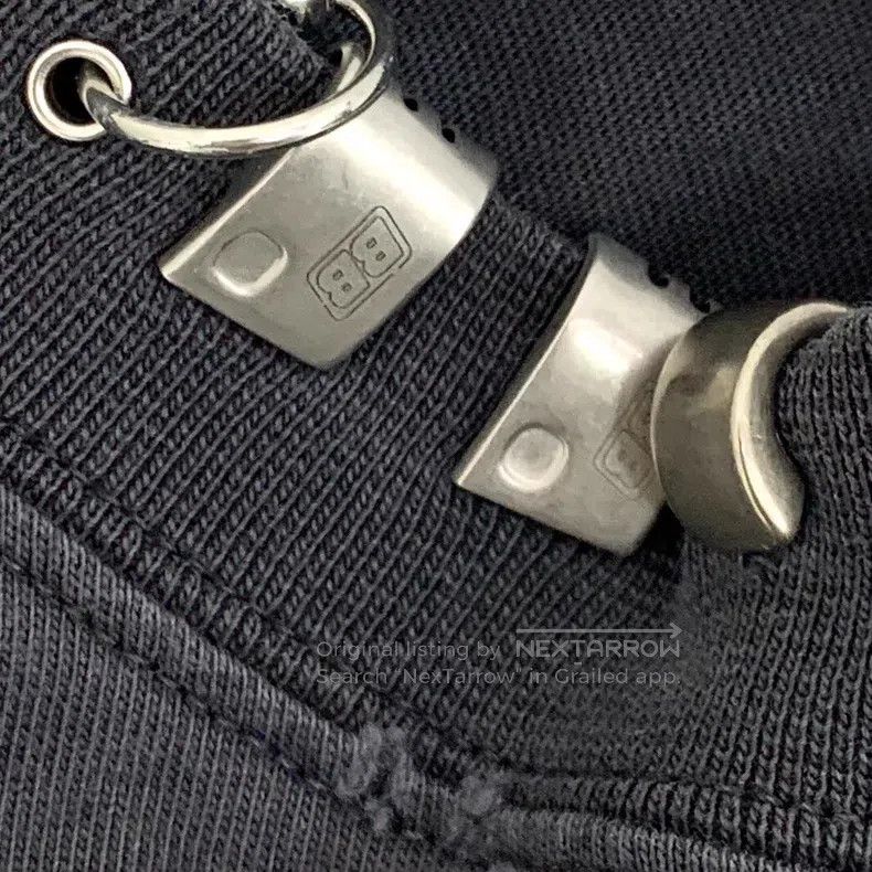 Balenciaga Balenciaga Black distressed hole ring扣design cotton crew n Size US L / EU 52-54 / 3 - 9 Thumbnail