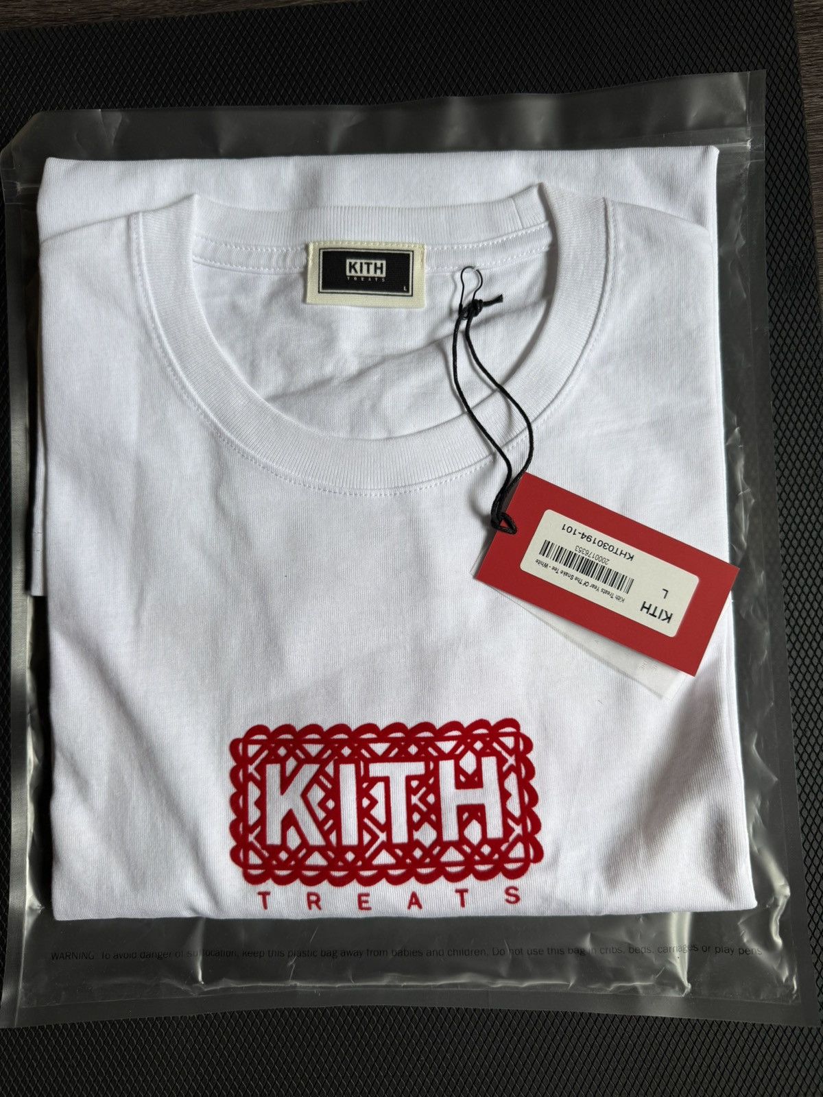 Kith Kith Treats Year of the Snake Tee White L streetwear Size US L / EU 52-54 / 3 - 3 Thumbnail